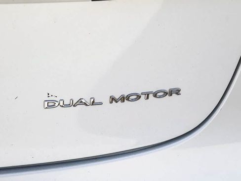 Used 2022 Tesla Model 3 Long Range AWD/4WD image 11