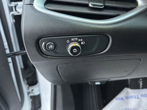 Used 2023 Chevrolet Malibu LT image 23