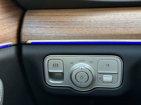 Certified 2025 Mercedes-Benz GLE 350 4MATIC image 26