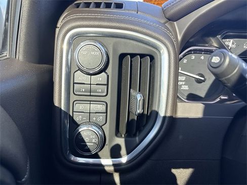 Certified 2021 GMC Sierra 1500 SLT w/ SLT Premium Plus Package image 18