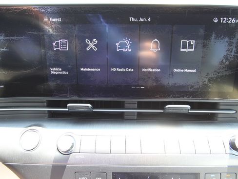 Used 2024 Hyundai Kona Limited AWD/4WD image 35