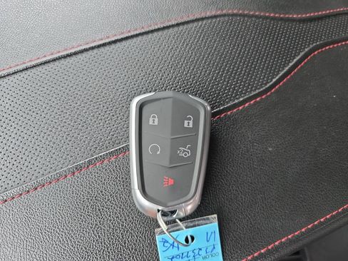 Used 2023 Chevrolet Traverse RS AWD/4WD image 40