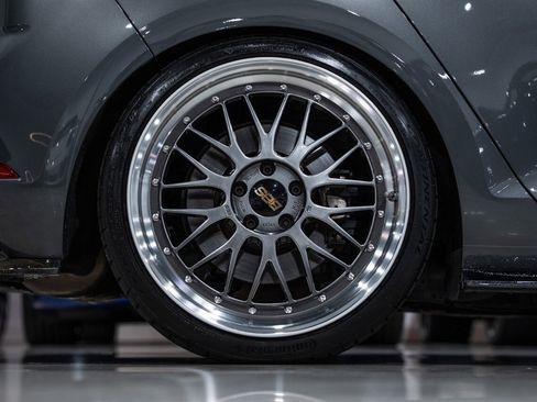 Used 2019 Volkswagen Golf R 4-Door image 50