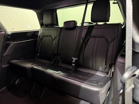 Used 2021 Ford Expedition Limited AWD/4WD image 27