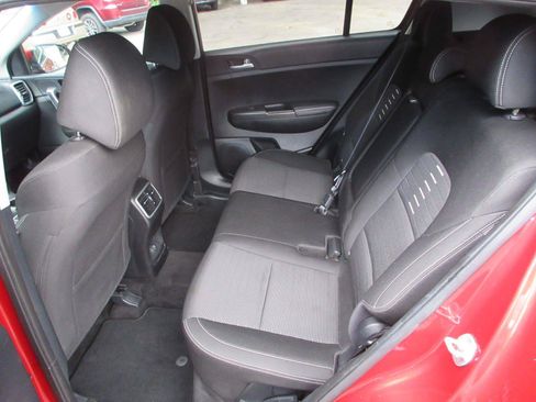 Used 2018 Kia Sportage LX FWD image 13