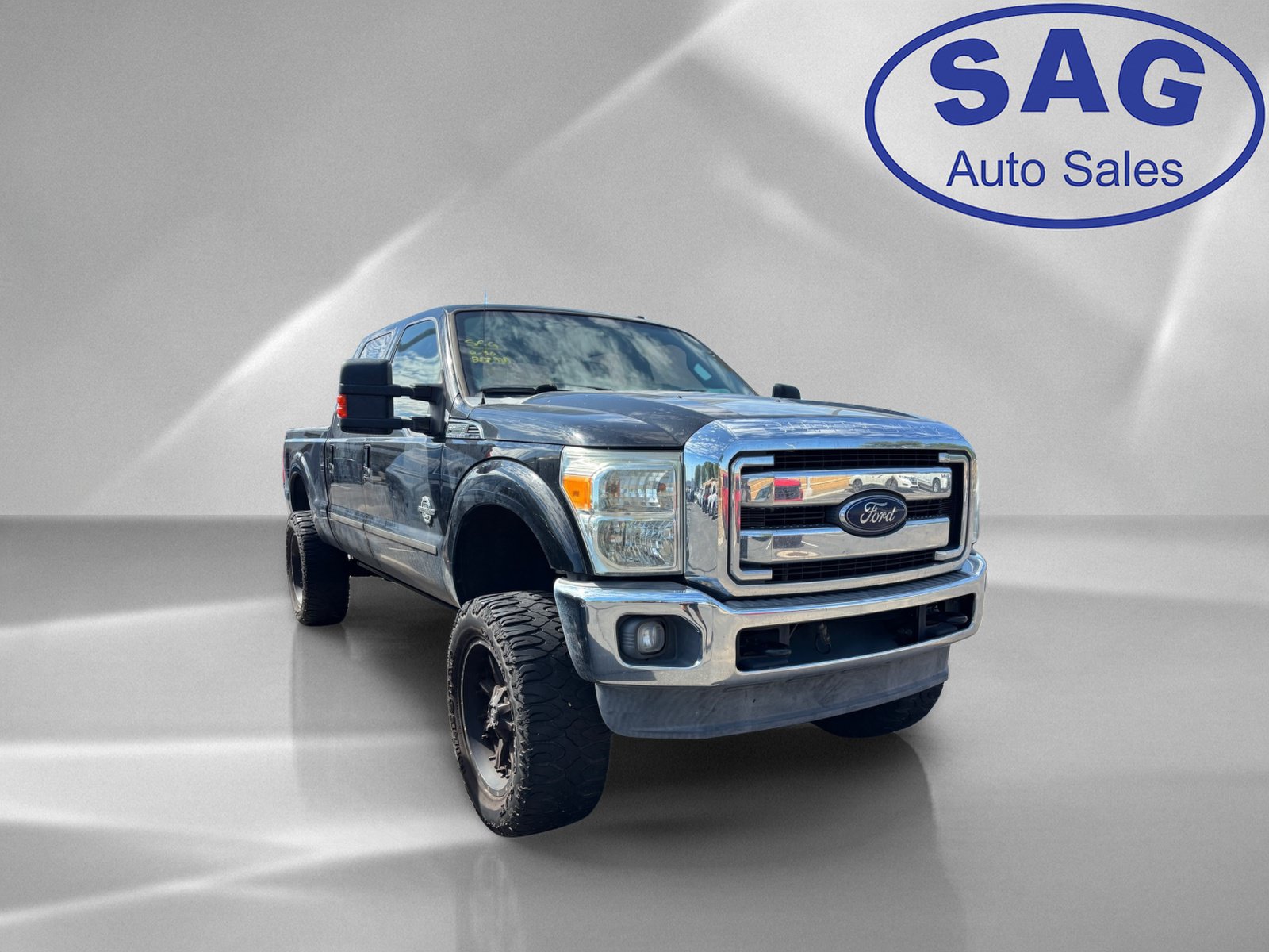 Used 2016 Ford F250 Lariat w/ Lariat Ultimate Package AWD/4WD image 2