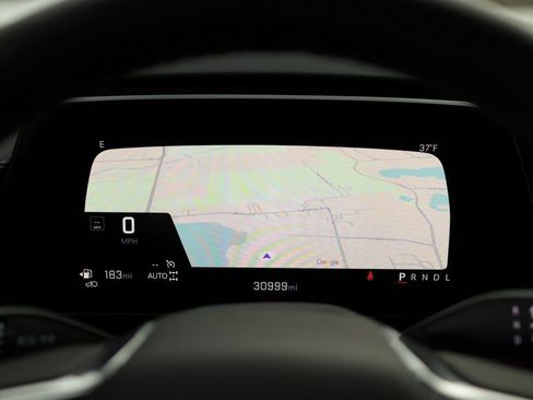 Certified 2025 Chevrolet Suburban Z71 w/ Z71 Off-Road Package image 14