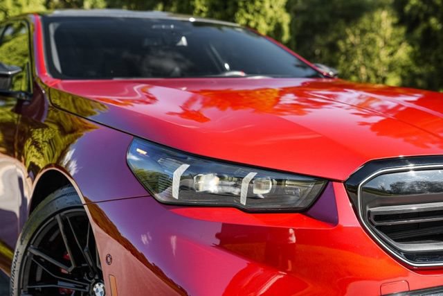 Used 2025 BMW M5 w/ Carbon Package AWD/4WD image 8