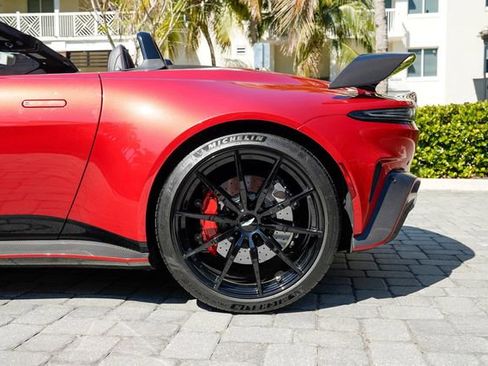 Used 2023 Aston Martin V12 Vantage Roadster image 16
