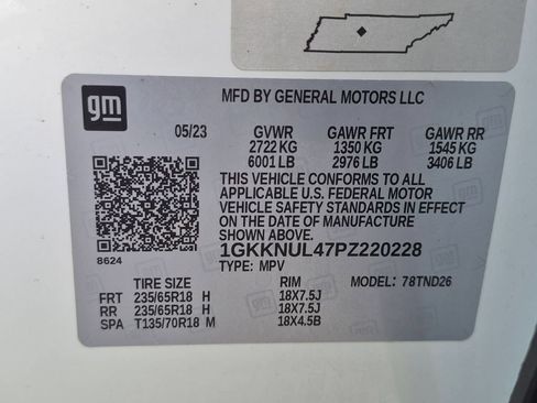Used 2023 GMC Acadia SLT AWD/4WD image 30