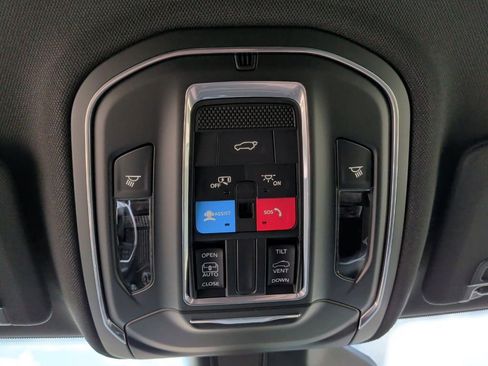 New 2025 Jeep Grand Cherokee L Altitude image 21