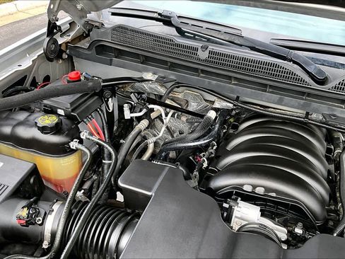 Used 2018 Chevrolet Silverado 1500 LT w/ Texas Edition image 32