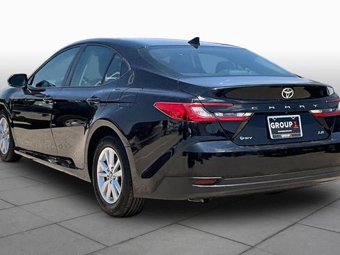 Used 2025 Toyota Camry LE FWD image 12