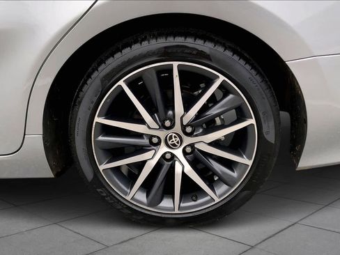 Used 2024 Toyota Camry XLE image 10