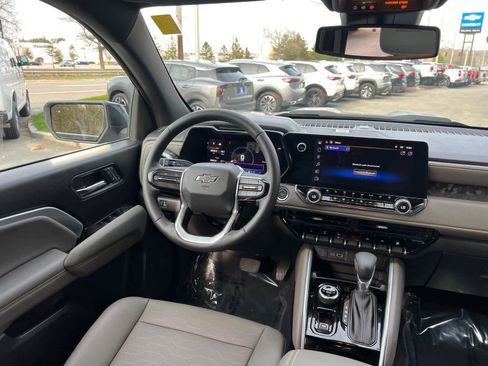 Used 2025 Chevrolet Colorado ZR2 w/ ZR2 Bison Edition image 35