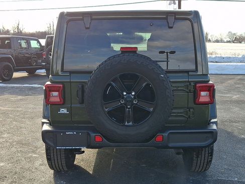 Certified 2022 Jeep Wrangler Unlimited Sahara image 5