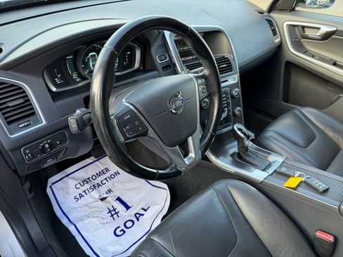 Used 2014 Volvo XC60 T6 image 9