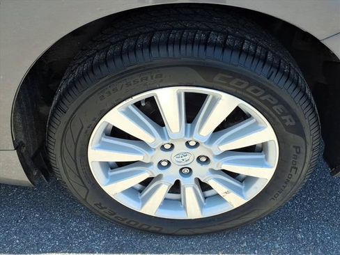 Used 2017 Toyota Sienna XLE w/ XLE Navigation Package AWD/4WD image 10