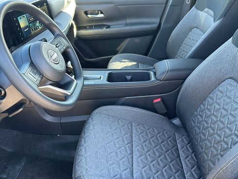 New 2025 Nissan Kicks SV w/ SV Premium Package image 10