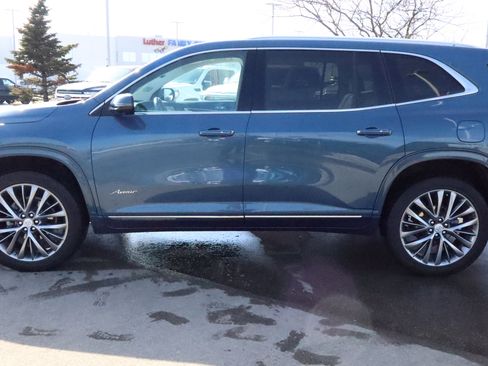 Certified 2025 Buick Enclave Avenir w/ Super Cruise Package image 4