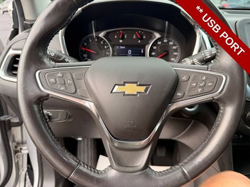 Used 2019 Chevrolet Equinox LT FWD image 17
