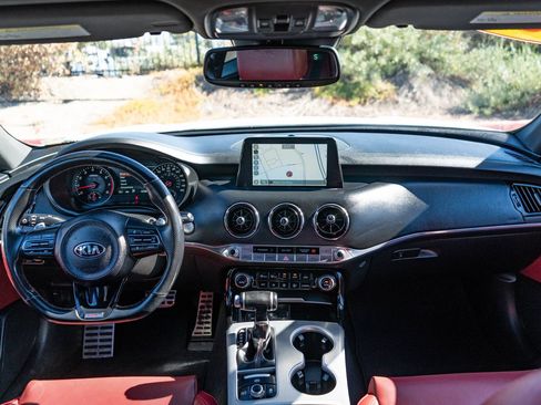 Used 2021 Kia Stinger GT1 RWD image 18