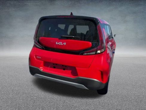 Used 2023 Kia Soul LX w/ LX Technology Package image 21