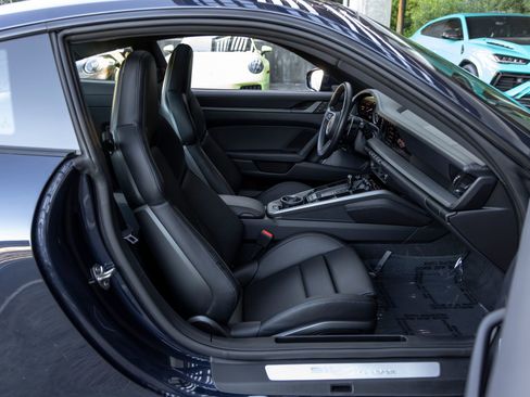 Certified 2022 Porsche 911 Carrera RWD image 50