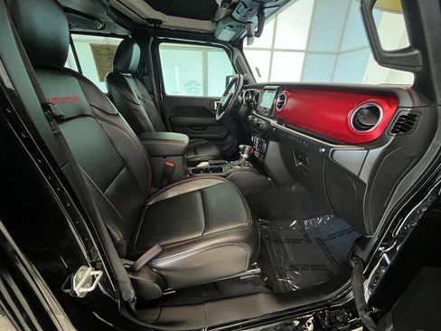 Used 2022 Jeep Wrangler Unlimited Sahara image 31