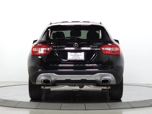 Used 2018 Mercedes-Benz GLA 250 4MATIC image 6
