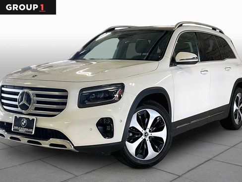 Used 2024 Mercedes-Benz GLB 250 image 1