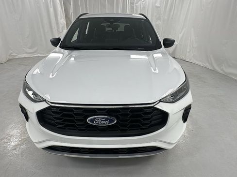 Used 2023 Ford Escape ST-Line image 8