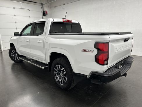 Used 2024 Chevrolet Colorado Z71 w/ Z71 Convenience Package 2 image 7
