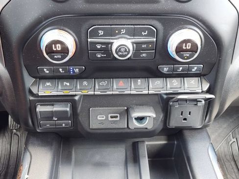 Used 2019 GMC Sierra 1500 Denali w/ Denali Ultimate Package AWD/4WD image 20