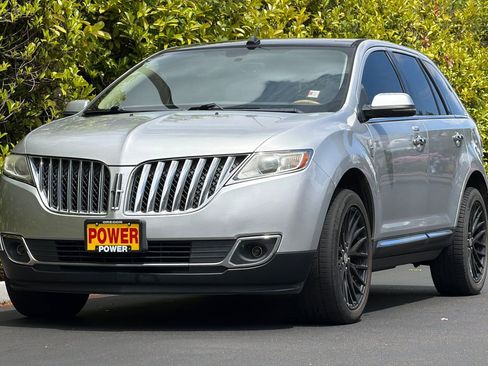 Used 2012 Lincoln MKX AWD image 8