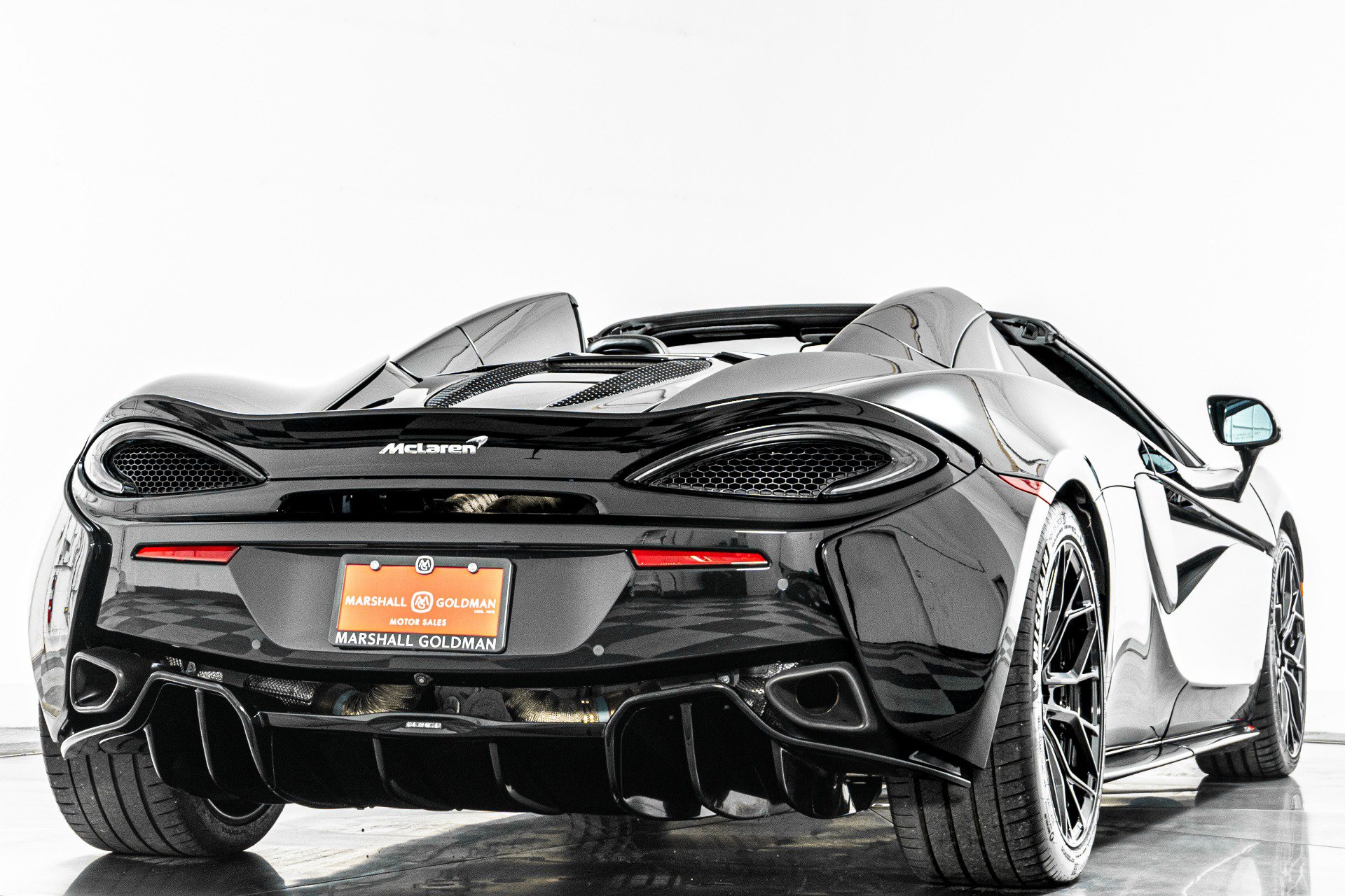 Used 2020 McLaren 570S Spider RWD image 9