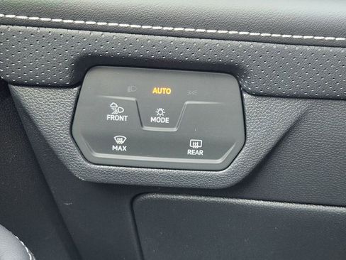 New 2026 Volkswagen Atlas SE image 11