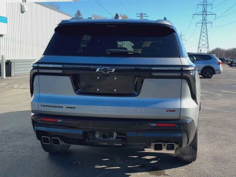 Certified 2025 Chevrolet Traverse RS image 3