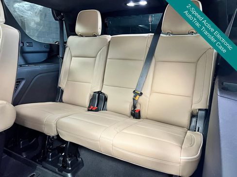 Used 2024 Chevrolet Tahoe Premier AWD/4WD image 19