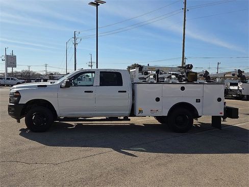 New 2026 RAM 3500 Tradesman image 2