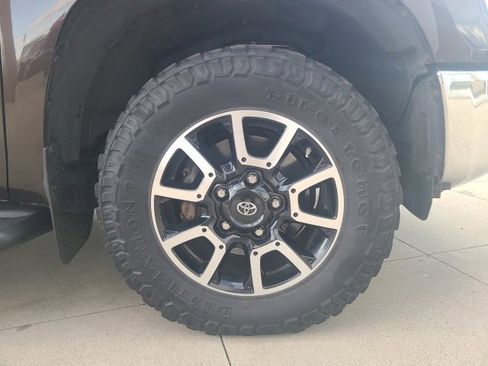 Used 2020 Toyota Tundra Limited image 9
