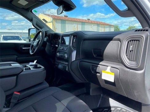 New 2024 GMC Sierra 3500 Pro w/ Convenience Package image 16