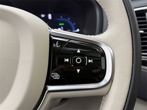 Certified 2024 Volvo XC90 T8 Ultimate w/ Protection Package Premier image 17