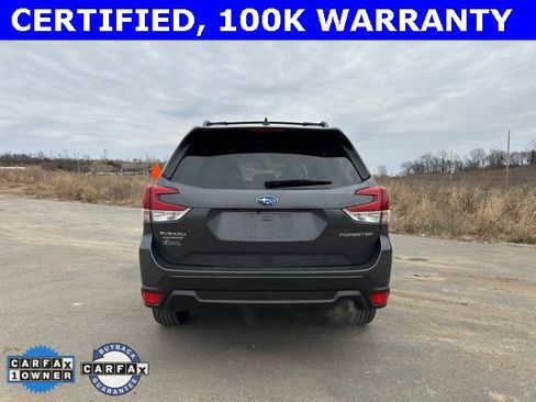 Used 2024 Subaru Forester Premium image 4