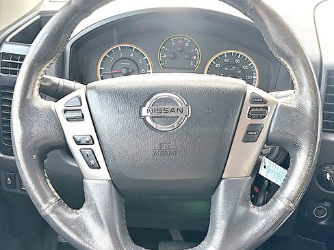 Used 2015 Nissan Titan SV w/ SV Value Truck Package AWD/4WD image 12