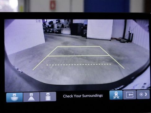 Certified 2023 Honda HR-V EX-L image 33