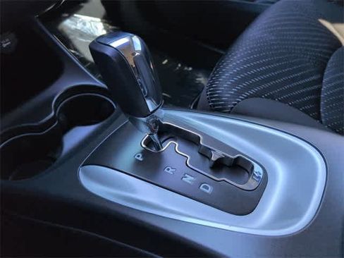 Used 2019 Dodge Journey SE w/ Blacktop Package image 32