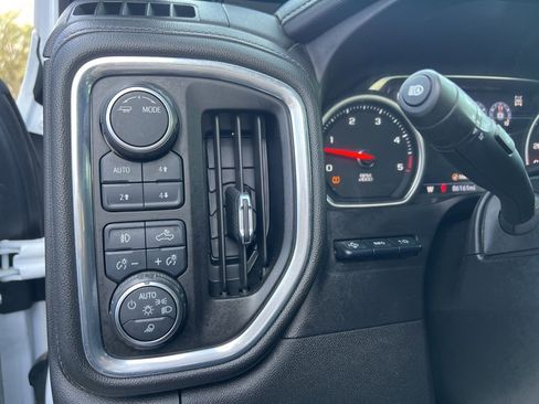 Used 2020 Chevrolet Silverado 2500 LTZ w/ LTZ Texas Edition image 26