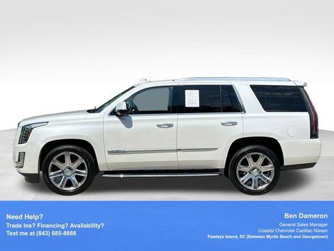 Used 2017 Cadillac Escalade Luxury AWD/4WD image 17