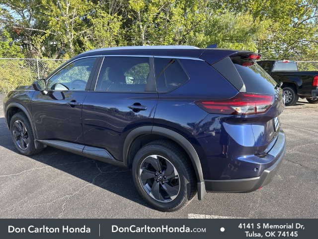 Used 2025 Nissan Rogue SV w/ SV Premium Package AWD/4WD image 5